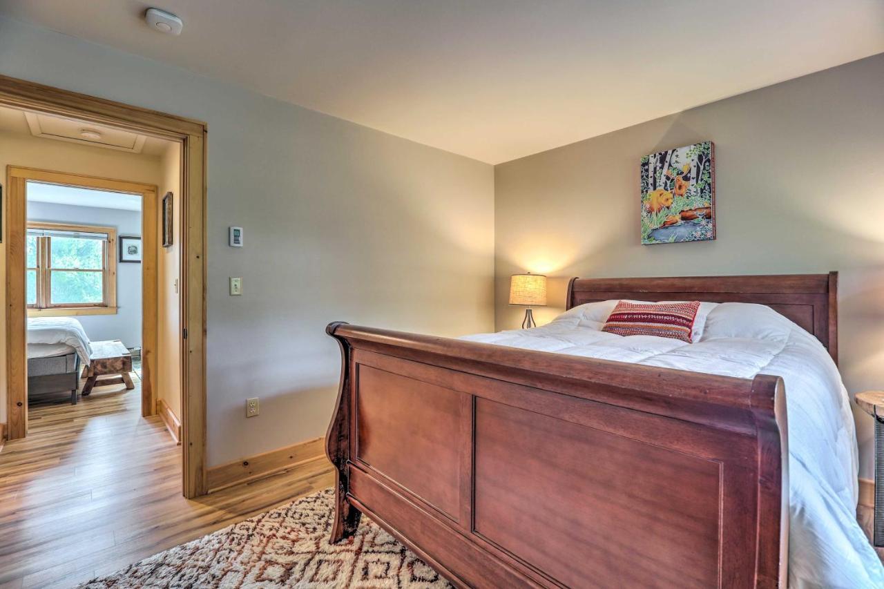 Lake Placid Gem With Patio And Views Less Than 1 Mi To Beach! מראה חיצוני תמונה